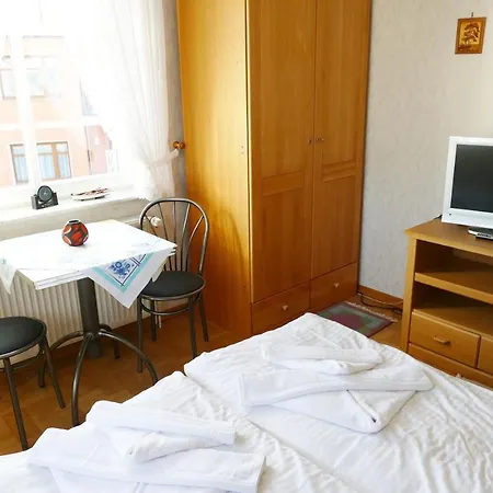 Lejlighed Bi Tiews To Hus *