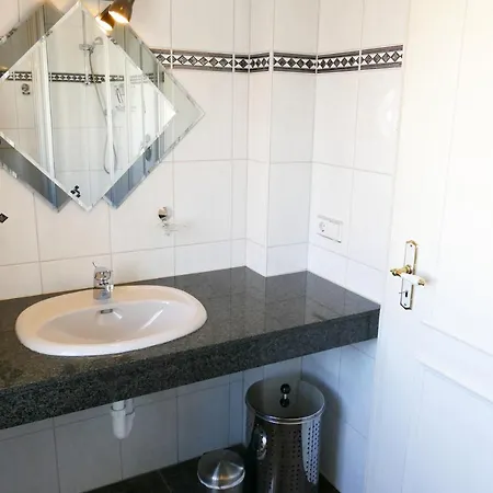 Bi Tiews To Hus * Heringsdorf (Usedom)